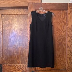 Ann Taylor Size 6 little black dress.